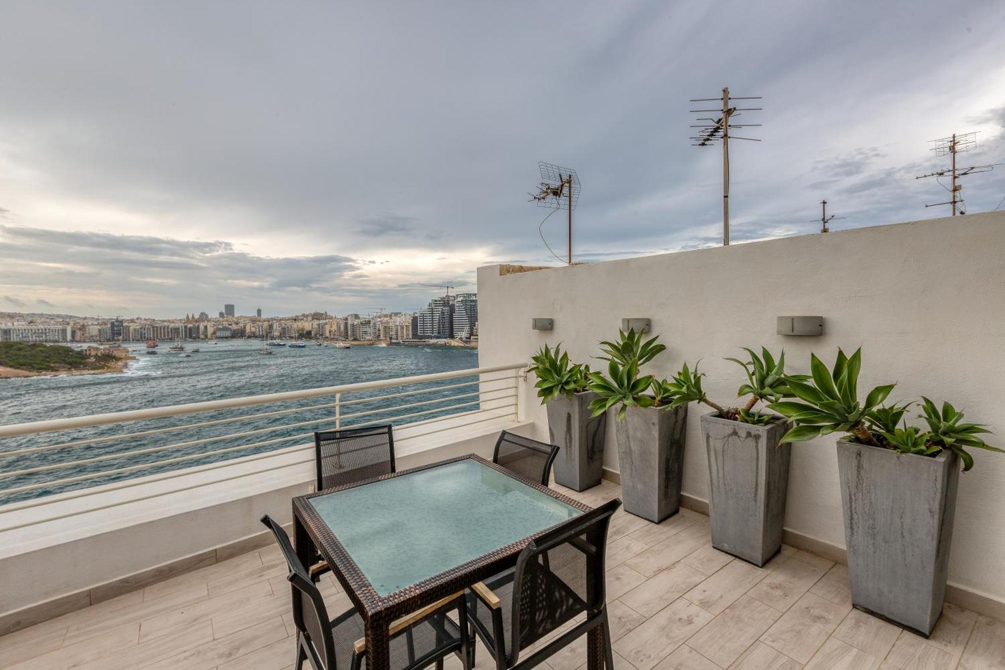 49/3 Seafront Duplex Penthouse In Valletta Dış mekan fotoğraf